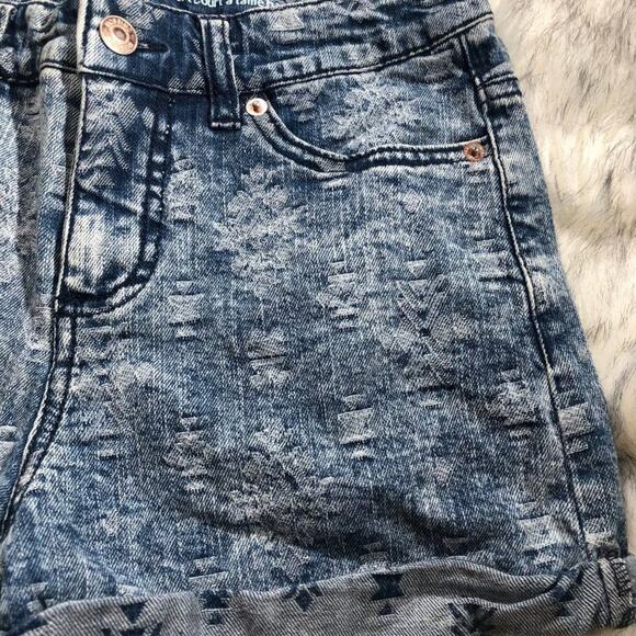 Mossimo blue high rise patterned boho denim jean shorts size 6 - Picture 3 of 6
